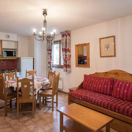 Spacieux Au Pied Des Pistes Pour 6 Personnes, Lanslevillard-val Cenis - Fr-1-508-11 Apartment *